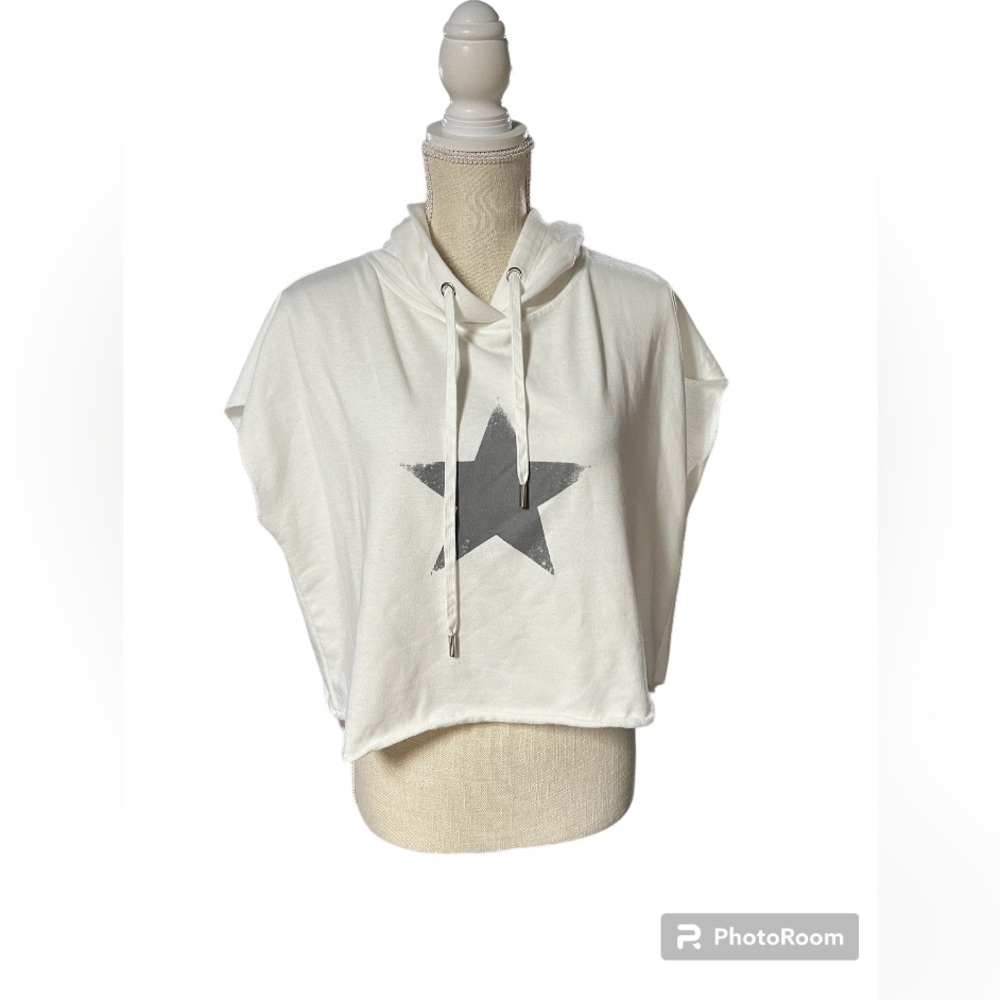 Sleeveless cropped‎ sweatshirt